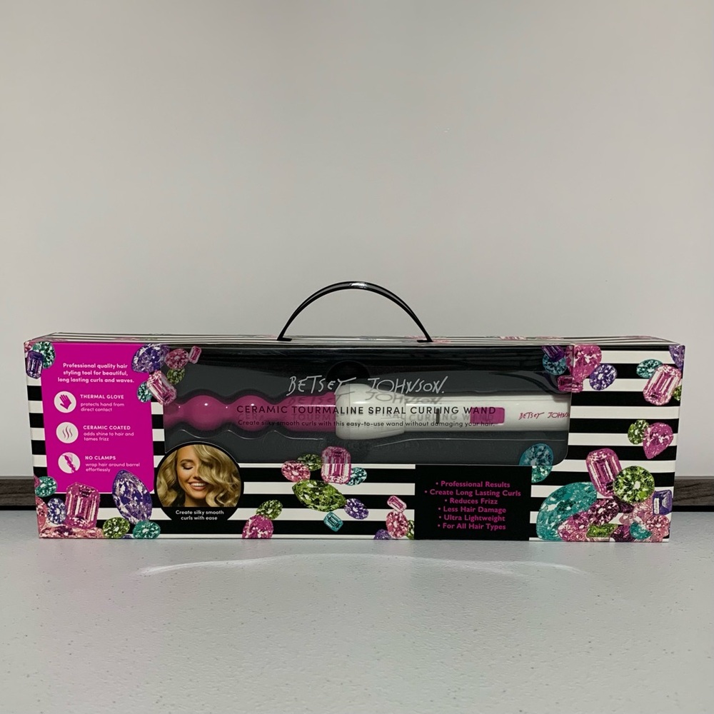 Betsey Johnson Ceramic Tourmaline Spiral Curling Wand-New